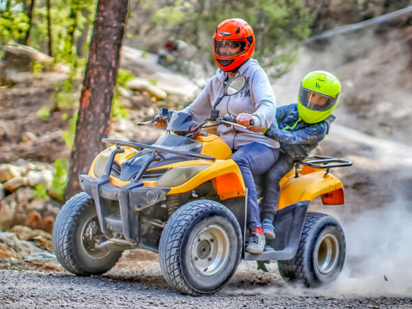teneryfa atrakcje - Quady na Teneryfie - ojciec z synem